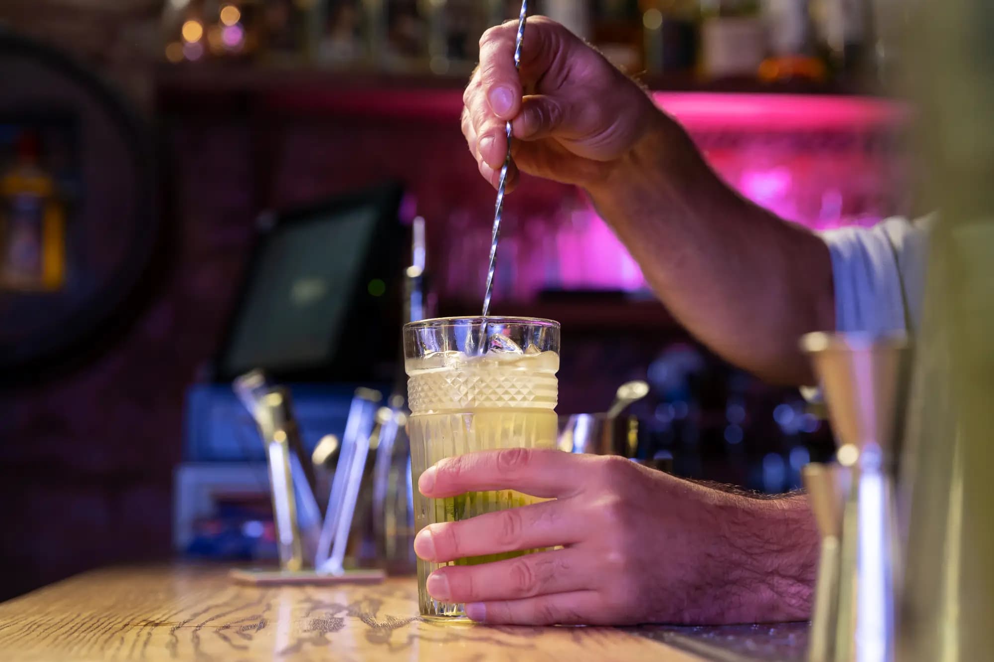 Bar atmosphere — Mississauga alcohol delivery customers